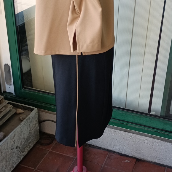 P-O-R-T-F-O-L-I-O - Picture 4 of 9